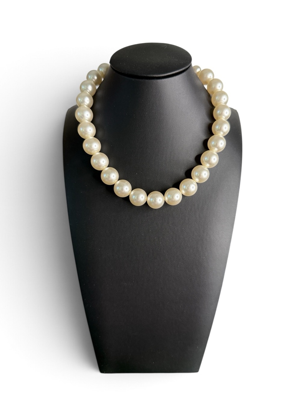 Vintage Silver-Tone Faux Pearl Choker Necklace - Picture 3 of 8